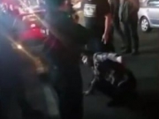 <b>黑龙江两男子暴力抗法 特警鸣枪示警现场完整视频</b>