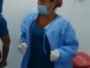 <b>哥伦比亚医护人员围绕无意识病人跳舞引热议 哥伦比亚医护人员围绕病人跳舞</b>