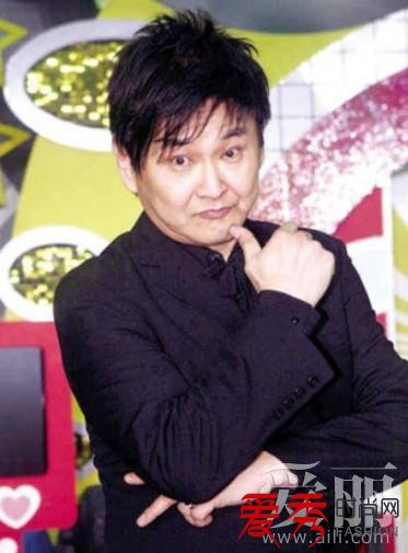 贺一航召妓时被警方当场拘捕