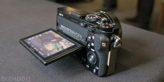 索尼RX1RII把4200万像素装进口袋里