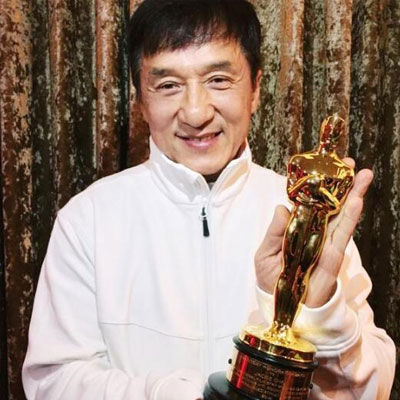 他也成为首位获得奥斯卡终身成就奖的华人