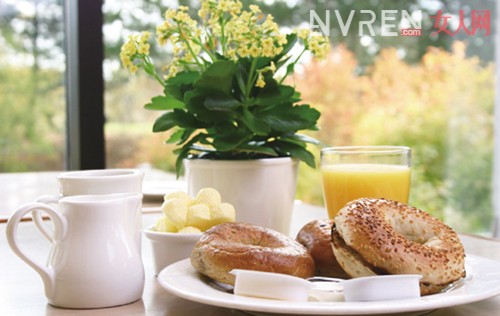 吃早餐也能美容 盘点有助美容的五种吃早餐方式