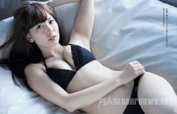 AKB48小嶋阳菜床照