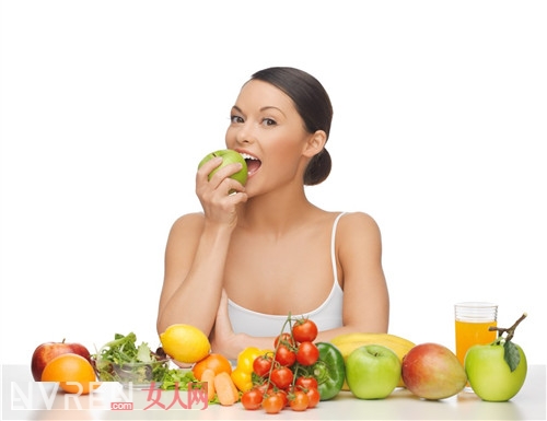 饭后立即吃水果等于慢性自杀 把握时间方能健康养生