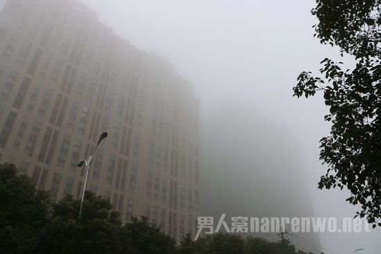 中国发布史上首个大雾红色预警