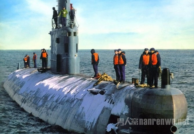 海军361潜艇事故现场