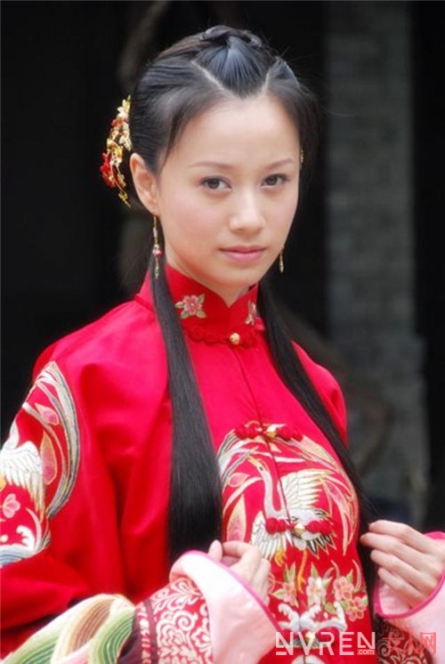 这些女星最怕同学聚会,同学做影帝影后多年了,她们却仍徘徊三线
