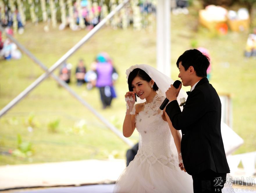 谢娜与张杰在云南香格里拉举行婚礼