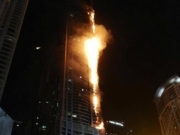 迪拜火炬大厦火灾 高档居民楼意外着火现场浓烟滚滚