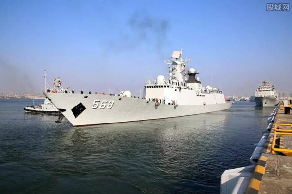 中国海军护航编队救援