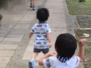 林志颖晒Kimi与双胞胎弟弟跑步照 画面温馨超有爱