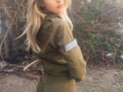 以色列女兵高挑漂亮 性感身材一览无余