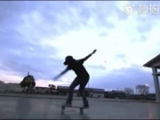<b>厉害！KUMA外国12岁滑板手秒拍视频 已步入顶级高手行列</b>