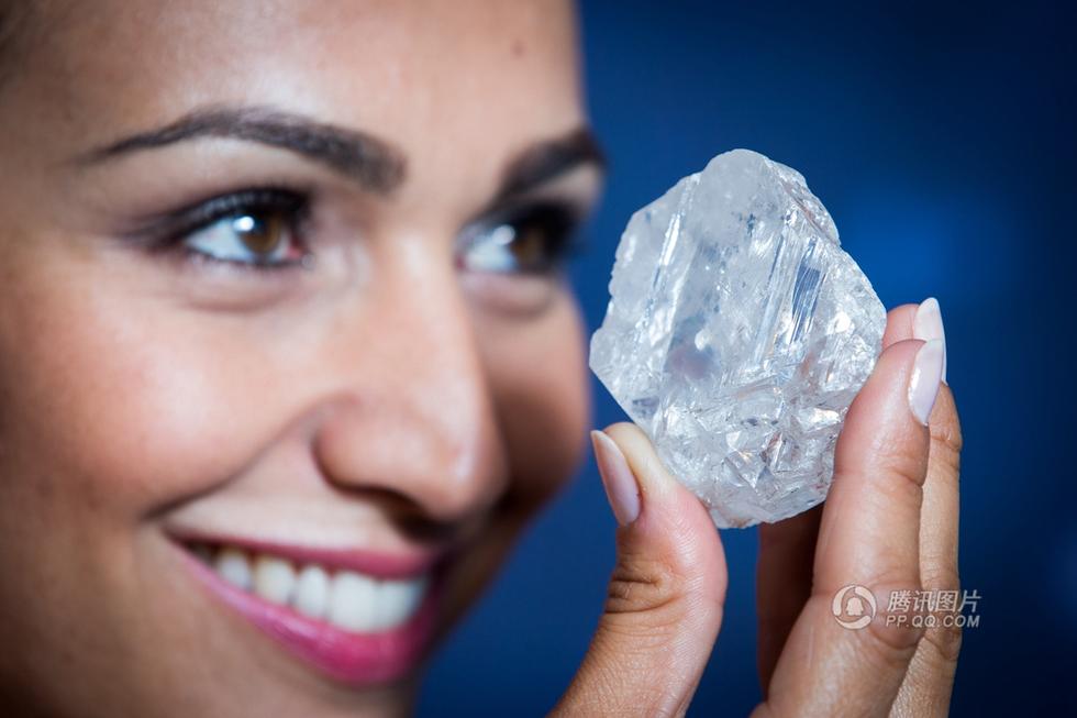 世界史上第二大钻石原石现身 1109克拉拍卖估价近5亿（组图）