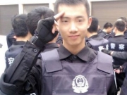 【图】网红警察被曝与多女交往 用裸照视频威胁女生