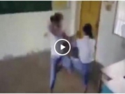 <b>小学生扛把子是怎么打架视频 一脚把人踢飞是哪个学校视频出处</b>
