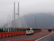 中国花10亿造的这座大桥 让英美网友炸开了锅