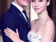 <b>黄晓明办公室内景被曝 夫妻二人婚纱照铜像太逼真</b>