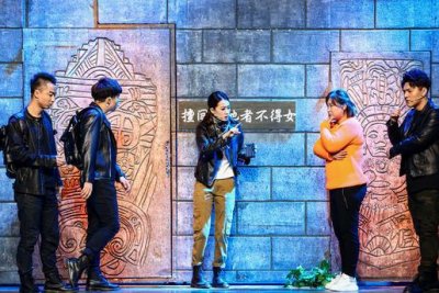 《欢乐喜剧人》第三季第十期张小斐贾玲复活踢馆 郭麒麟自曝历任女友