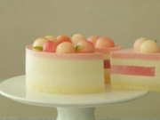 在家怎么做慕斯蛋糕最好吃 超简单又美味的水蜜桃慕斯做法分享