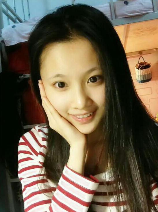 张慧雯学生时期自拍