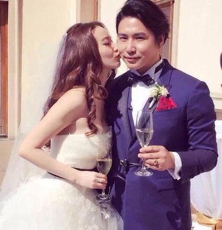 欧弟和老婆结婚照