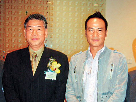 任达华与哥哥任达荣