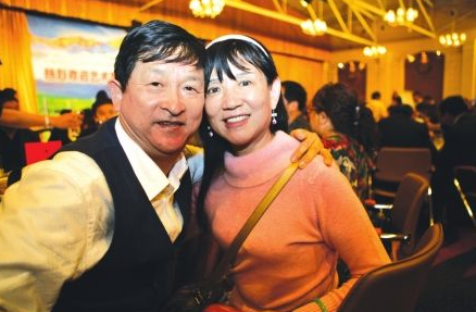 谢娜父母