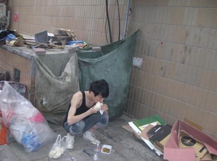 陆立文落魄生活