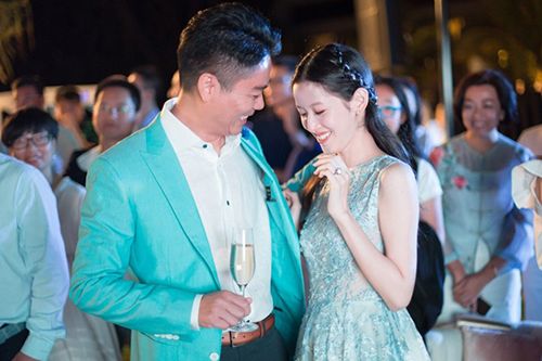 刘强东奶茶妹妹婚礼现场