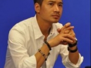 何晟铭老婆是谁 何晟铭老婆资料照片