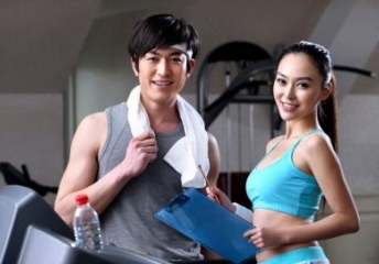 定期健身的好处都有哪些 健身需要注意什么呢