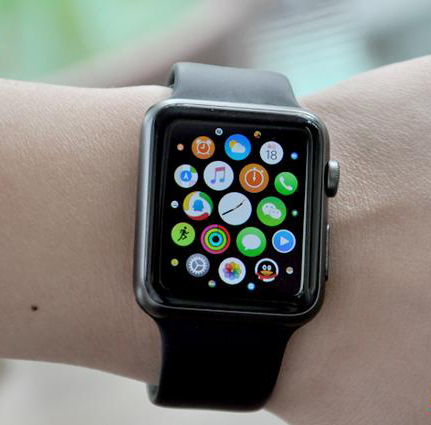 Apple Watch对决新Moto 360：定位有差异