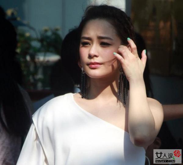 阿娇发福圆润露麒麟臂 网友：女神肉感十足到底是肿么了