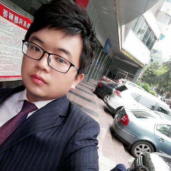 名校生工作1个月自杀 是学校没教育好的过错？还是学生自身的原因？