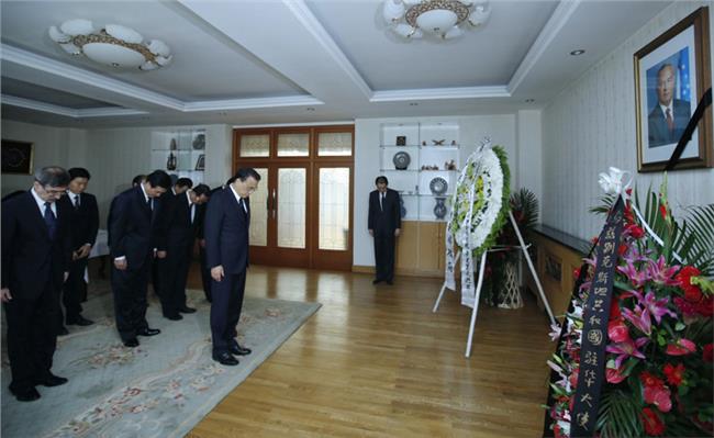 乌兹别克总统去世 乌兹别克总统世中国损失巨大
