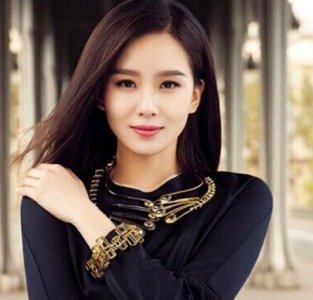 【图】刘诗诗胸部曝光好性感 清纯女神也转型？