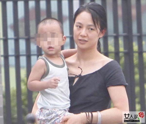 周韵个人资料 其被传是第三者插足姜文婚姻如今风光无限