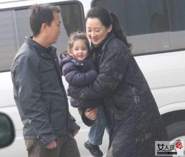 许晴女儿的父亲是谁 金星秀中许晴竟承认结过婚女儿八岁