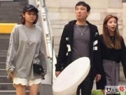 【图】王思聪带俩美女出街 国民老公一脸肾虚样感觉身体被掏空