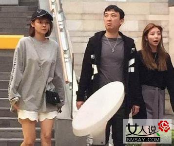 王思聪携俩美女出街 曝其最钟爱的女孩只有她