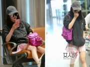 【图】杨幂私服上捂下露 少女辣妈机场必备毛衣成行走的衣架