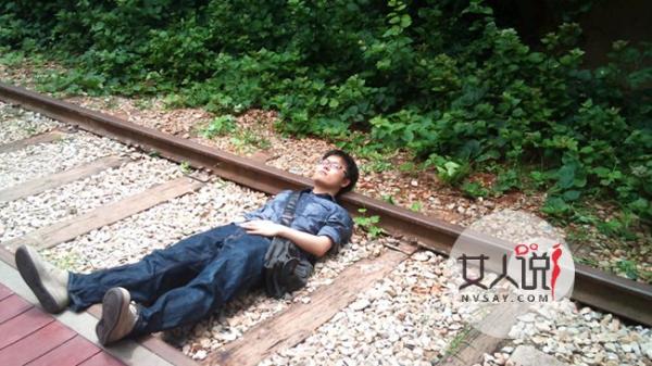 杀人后卧轨自杀 凶残嫌疑犯畜意谋杀手段残忍令人发指