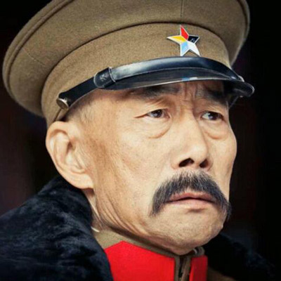 李雪健