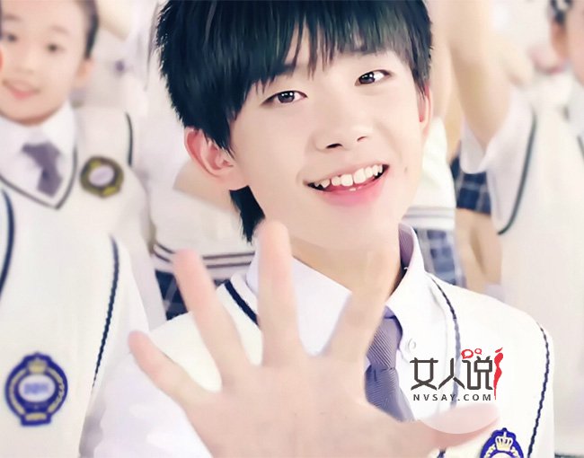 易烊千玺退出tfboys 揭掏粪男孩多年来那些难以启齿心酸