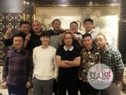 【图】张翰晒同学聚会照 昔日同窗成土肥圆画风辣眼睛