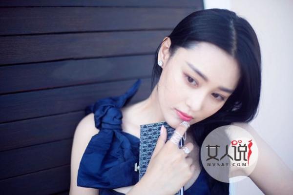 张馨予后悔李晨分手 两大女神为抢男人大打出手互撕逼