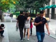 【图】王思聪携嫩妹逛街 旧情难忘怎能又结新欢？