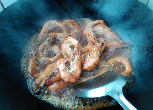 超人气红烧大虾做法介绍 想吃的就是这个味