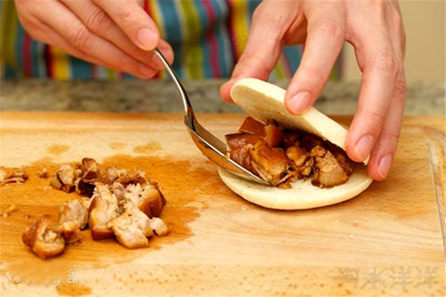 做份肉夹馍当早餐 家常肉夹馍做法介绍